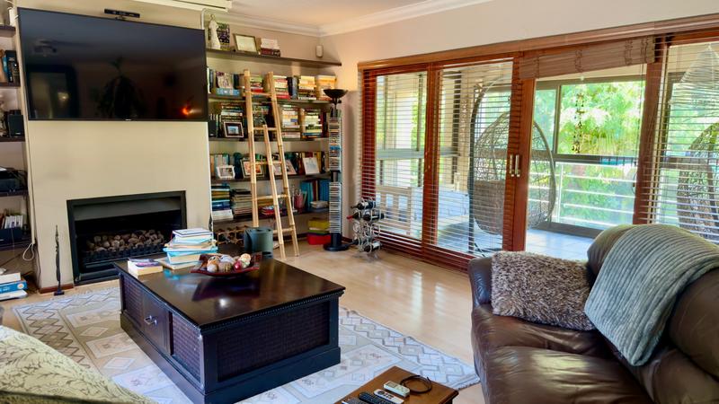 5 Bedroom Property for Sale in Valmary Park Western Cape